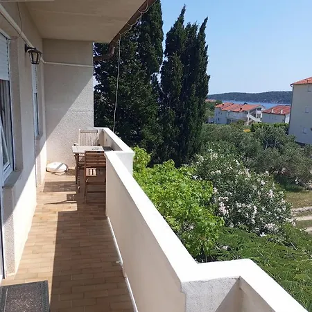 Casa Arbia Apartment Rab Town Exterior photo